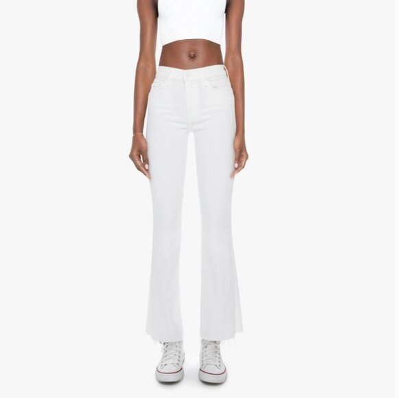 MOTHER The Weekender Fray Fairest of Them All White Raw Hem Flare Jeans Sz 27 - Picture 1 of 6